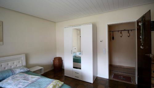 Work & Stay in Wesseling near Cologne - Photo 3, wardrobe