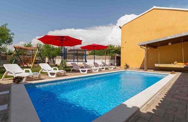 Holiday house Emily with a pool - Foto 1