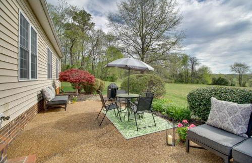 Pet-Friendly Cottage with Game Room and Fire Pit! - Foto 29