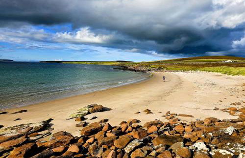 Deluxe Coastal Villa - Isle of Eday - Photo 7