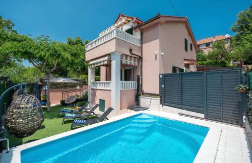 Villa Viktoria with private swimming pool - Photo 50