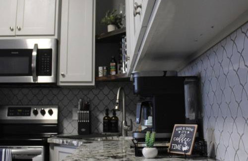 Little Rock - Downtown Comfort, Capital Manor Getaway - Foto 62