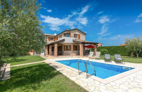 Mediterrane Villa mit privatem Salzwasserpool, Babybett, Whirlpool, Tischtennis, Spielplatz - Foto 6