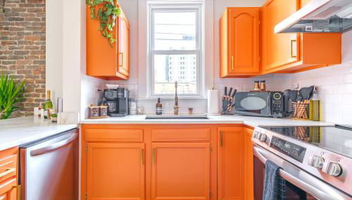 Jungle House Luxury Homes - Columbus Downtown Short North - Walk to Convention Center & Nationwide Arena - Sleeps up to 8 - Free Parking - Over 5,800 Five Stars - Foto 5