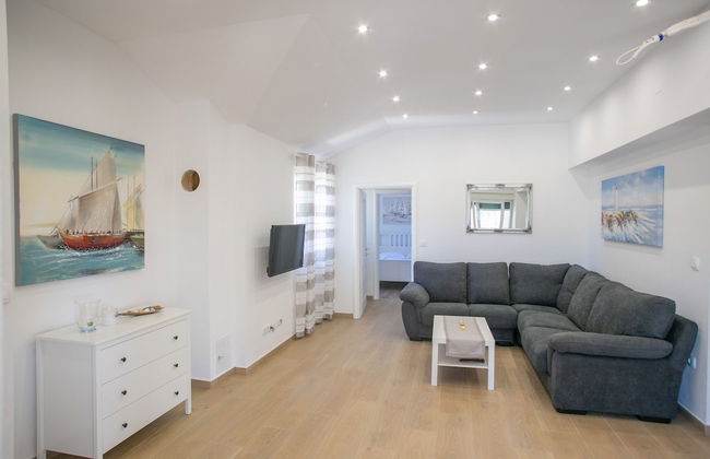 Villa Tina with Private Pool - Foto 9