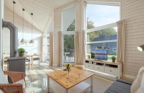 Amazing Home In Krems Iiwarderbrück - Foto 4