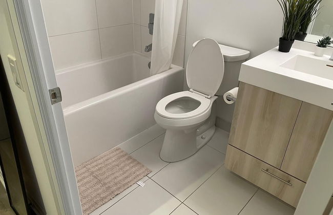 Waterfront Yonge Apartments - Photo 58