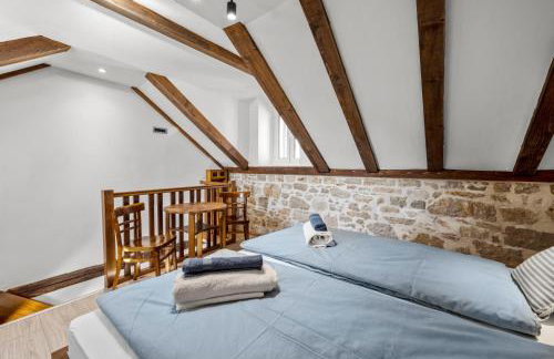 House AnaDora with pool - Zlarin - Photo 27