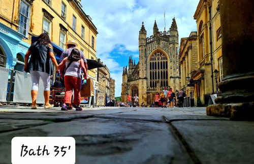 Bumblebee checkout 2pm Frome Longleat Aqua Sana Bath 5 people PRIVACY - Foto 17