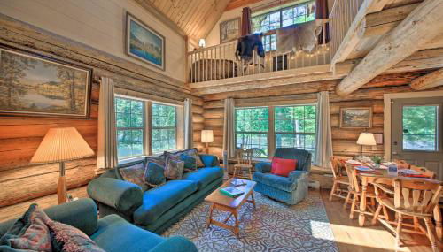 Expansive Moyie Riverfront Cabin - Pets Welcome! - Foto 4