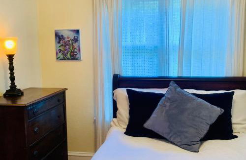 Charming 1914 Craftsman Home - Photo 12