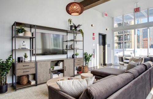 River N 1BR w Gym Pool nr L stop Beach CHI-361 - Foto 25