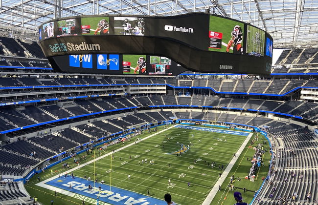 Los Angeles Deluxe Suites - 2 Bedrooms & 2 Bathrooms - Photo 40