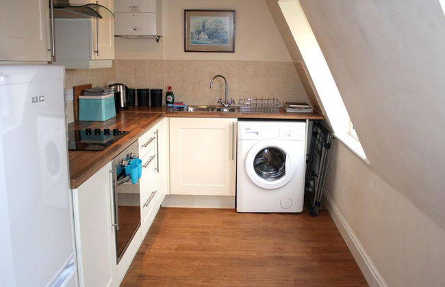 Cotswolds Valleys Accommodation - Exclusive use character one bedroom family holiday apartment - Foto 6