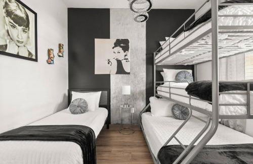 2 Condo Units! Sleeps 26! Free Parking, 5 Min DT - Foto 27