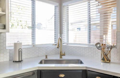 Gilbert Douglas - Foto 11