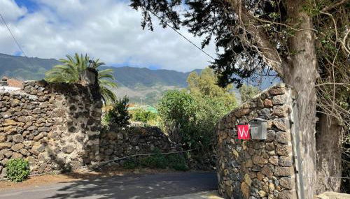 Spacious characterful villa with spectacular views in quiet rural setting. - Foto 2