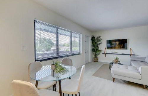 2BR Coastal Getaway! - Foto 14