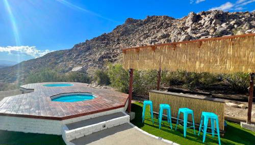 Neon Moon An Elevated Experience w Pool and Spa - Foto 3