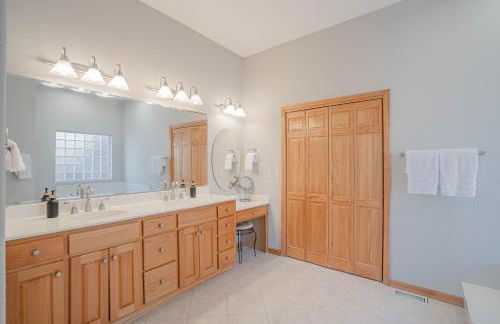 Amazing Vacation Home on the 56 MM, Dock, Water Toys, Fire Pit, 5 bedrooms/5 baths - Foto 34