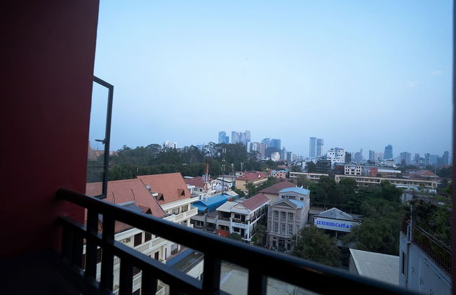 Daun Penh Palace Boutique - Photo 20