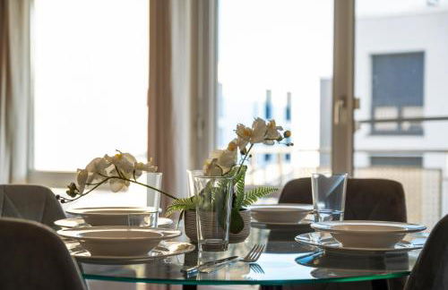 RANGE - 2 Apartments - Küche - WLAN - Netflix - Balkon - 1-6 Personen - Foto 20