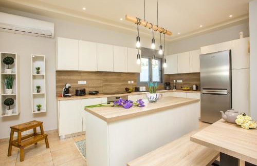 The Sisters Villa - Photo 19