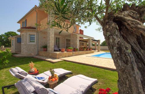 Charming villa Oliva with 4 bedrooms near the wonderful village of Fazana - Foto 13