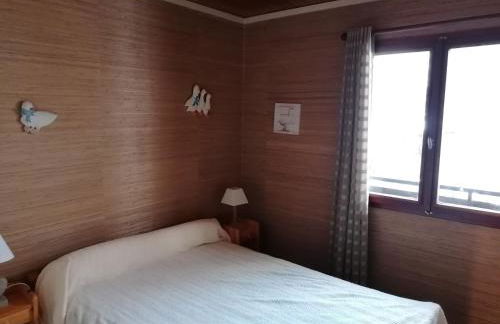 Chalet savoyard avec terrasse, proche des pistes et vue sur montagne - FR-1-459-129 - Foto 9