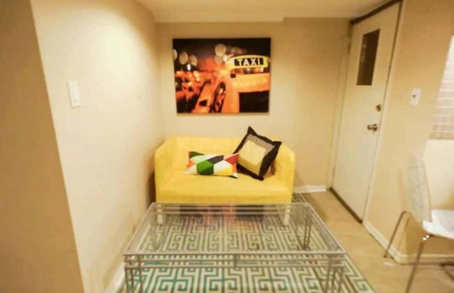 3 Bedroom Suite near Kensington Market - Unit 2 - Photo 14