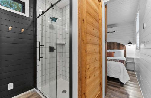 Stunning 2-Story Container Home with Rooftop Terrace - Foto 16