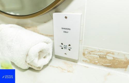 2ndHomeStays-Digbeth-B12 I Large Stylish 2-Bed Apartment I Ensuite I Sleeps 6 I Free Parking & WiFi I Perfect for Work Stays, Relocations & Holiday I Near Birmingham Project Sites & Attractions - Foto 58
