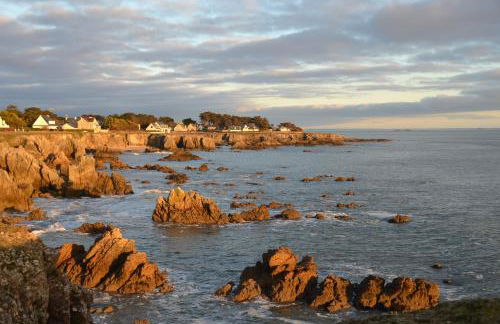 KERJACNINE, à 300 m du port, maison 7 couchages avec grand jardin - Foto 20