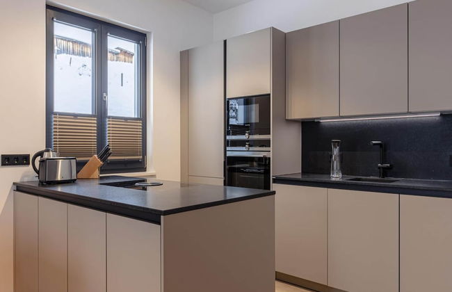 Nice Apartment With Shared Pool - Photo 8