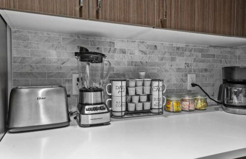 Luxury 1BR Apt-Pool RWJ-Rutgers StPeter-Free Parking - NYC316 - Foto 10