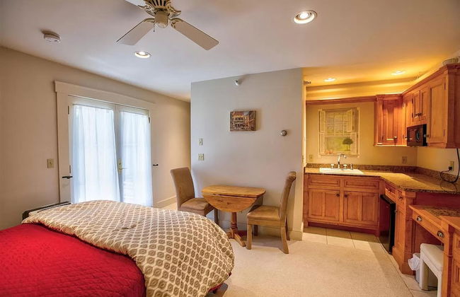 Mansion w 10 Bedrooms Pool and Theater - Foto 18