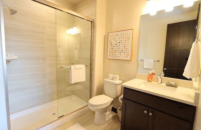 Arrow Luxury Rooftop Shopping and More! - Foto 24