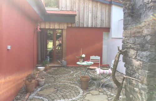 Kleine Villa im wilden Garten - Foto 10