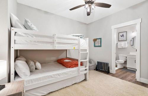 Private Hot Tub, Lake View, 44400 of Free Daily Tickets, Unique Floor Plan! - Foto $