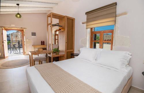 Pavlina Villa , a hidden gem with heated pool and ping pong! - Photo 24