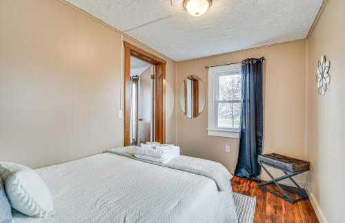 Cozy New York Farmhouse with Porch, Grill and Fire Pit - Foto 19