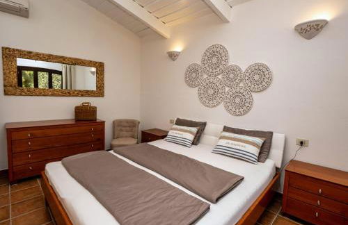 Villa Luna Rossa con piscina - Foto 15