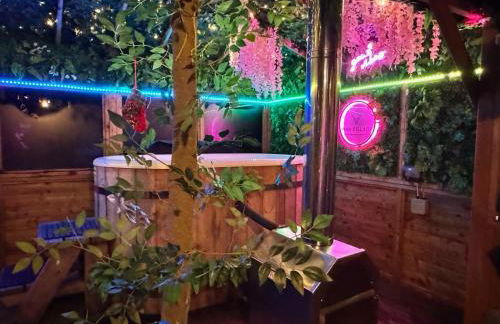 FINN VILLAGE - Loch Lomond Sunset Glamping Pod - Private Ofuro HOT TUB - Foto 2