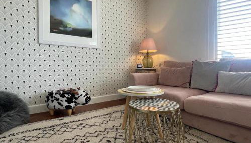 Baywatch Mawgan Porth Spacious Home sleeps 9, Games room, Parking & Garden - Foto 5