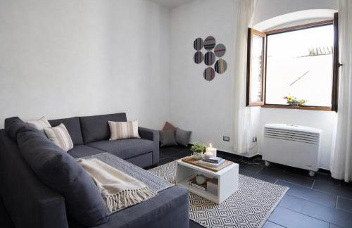 House with Dream Panoramic Terrace in the Heart of Bosa, 80 sqm with BBQ and Breathtaking View - Foto 10