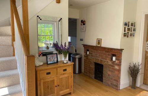 Amazing cottage right in the heart of Ewhurst Green, overlooking Bodiam Castle - Foto 14