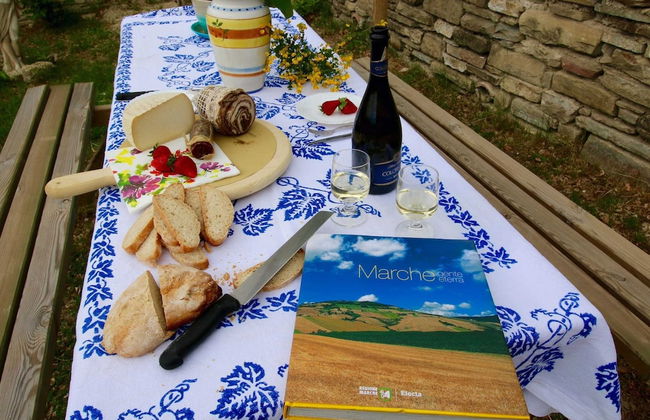 Farmhouse in Marche With Pool and Views - Foto 20