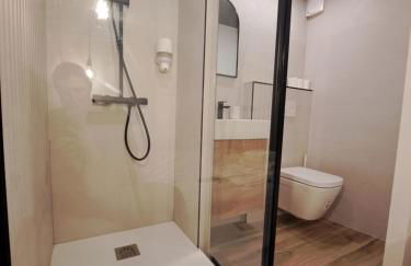 Appart cosy 4 personnes climatisé rue piétonne - Photo 2