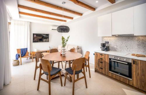 Stefi Villas - Deluxe Pool Bliss Retreats - Photo 9