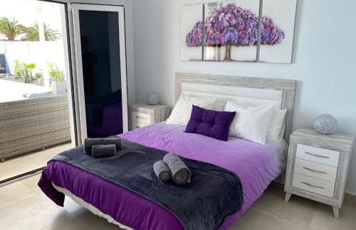 Villa Ashdene - luxury modern villa with large heated pool wifi uk tv bar & BBQ - Foto 10